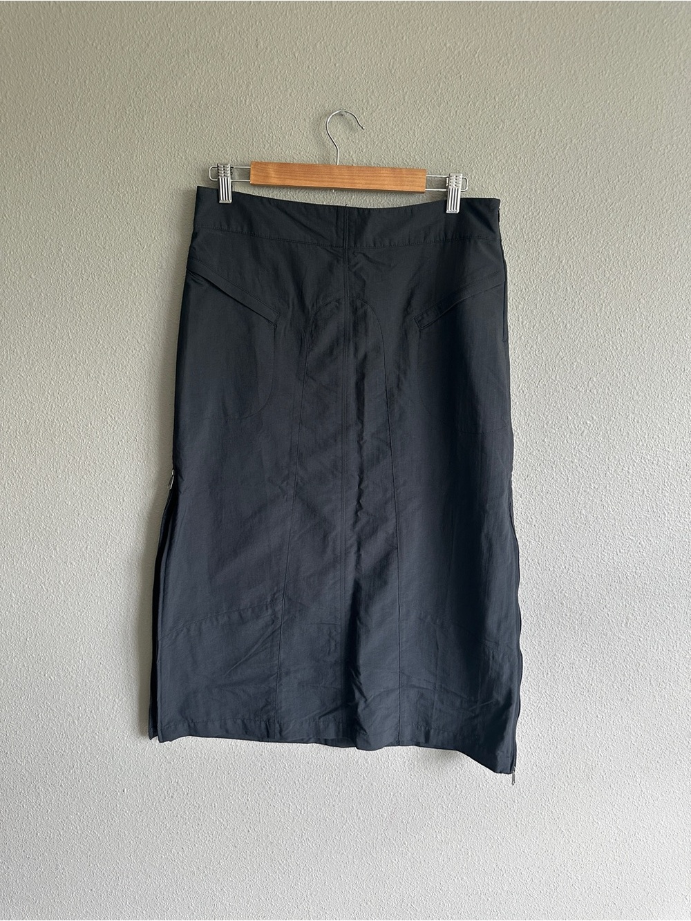 Royal Robbins Black Nylon Outdoor Midi Skirt 8 - Picture 2 of 12